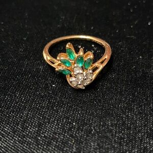 Vintage Gold and Green 18KT H.G.E. Ring